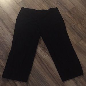 Eileen Fisher black pull on capris